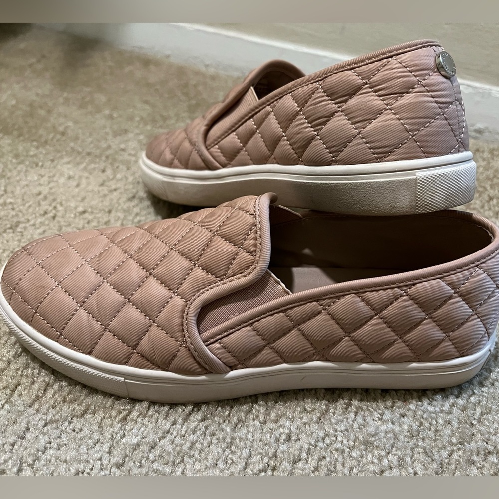 Steve Madden slip on sneakers